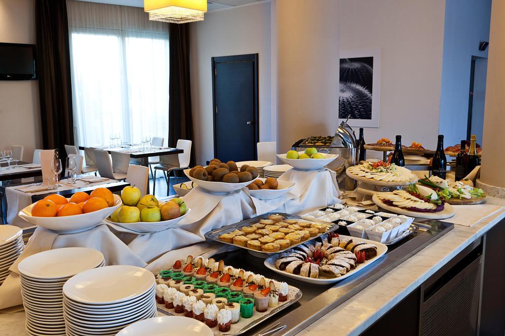 Hotel Fiera Ріміні Екстер'єр фото